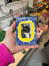Load image into Gallery viewer, Design Your Own Picture Frame with Experimental Farm Sunday 6/14/26 2pm to 4pm
